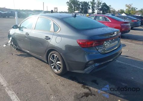2022 Kia Forte Lxs z USA, uszkodzony, nr VIN 3KPF24AD2NE500429